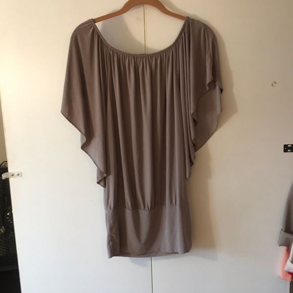 Grey Stretchy Flutter sleeve Top Size L - Picture 2 of 6